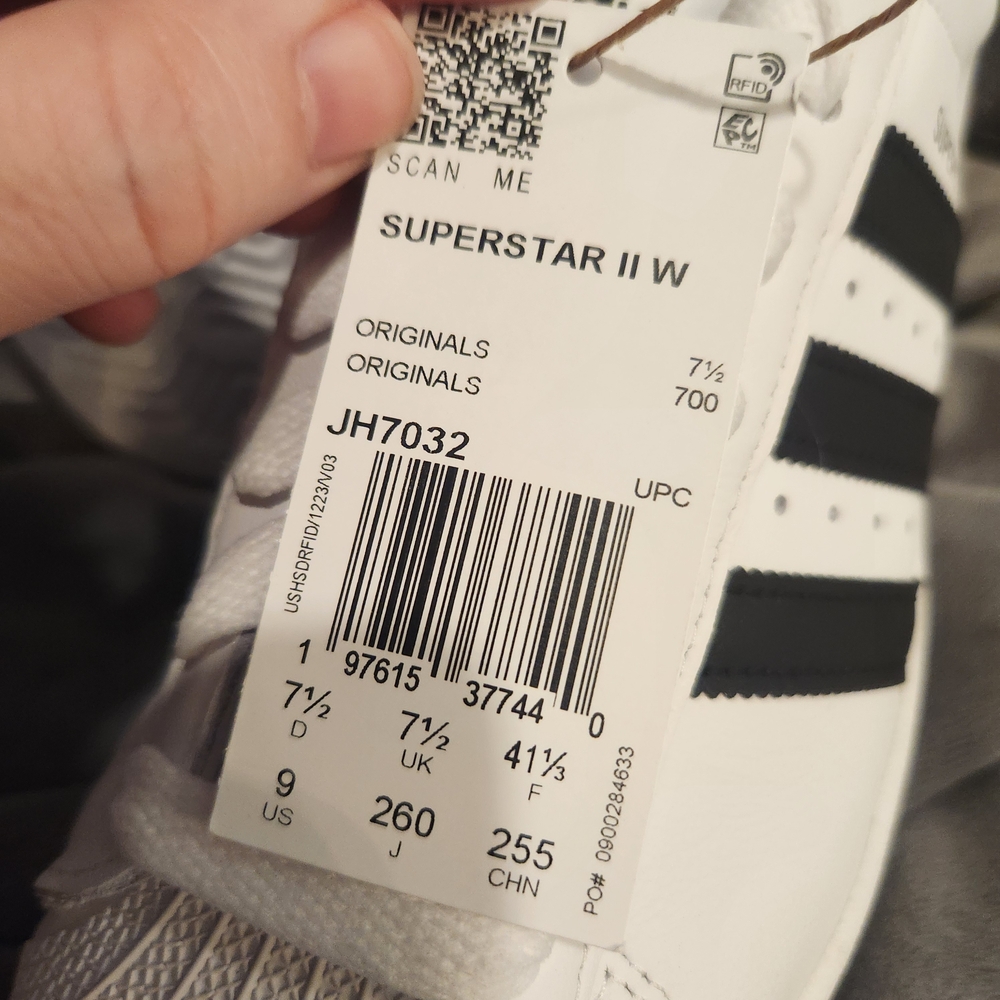 adidas Superstar II Sneakers in White with Black Stripes - Picture 3 of 13